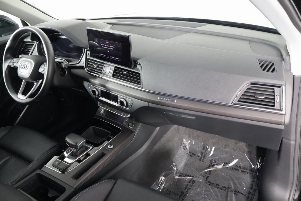 Used 2022 Audi Q5 e Premium w/ Convenience Package AWD/4WD image 9