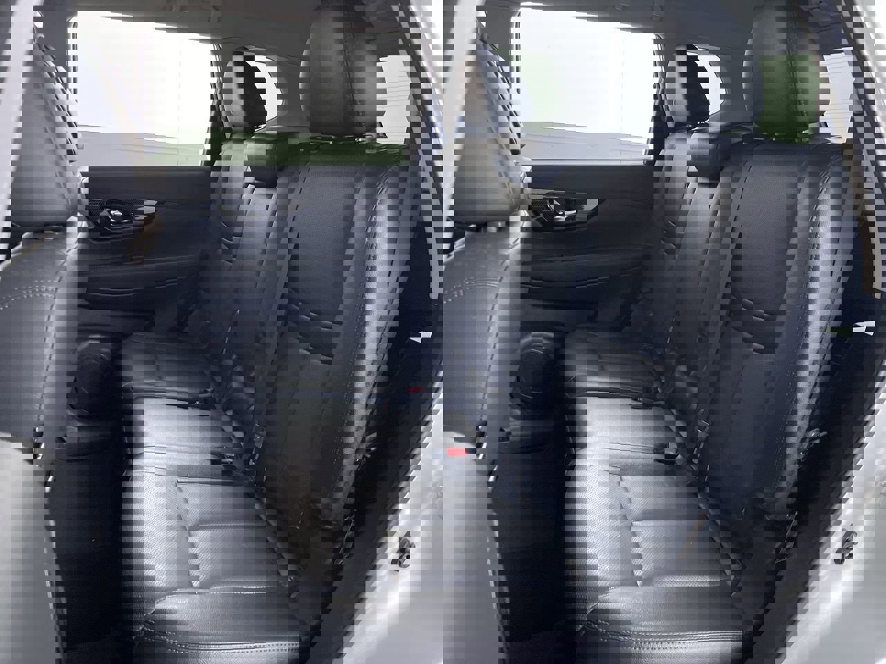 Used 2019 Nissan Rogue SL w/ Premium Package image 23