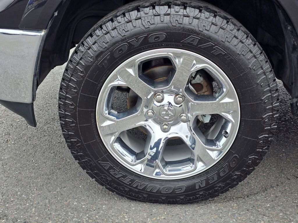 Used 2017 RAM 1500 Laramie w/ Convenience Group AWD/4WD image 10