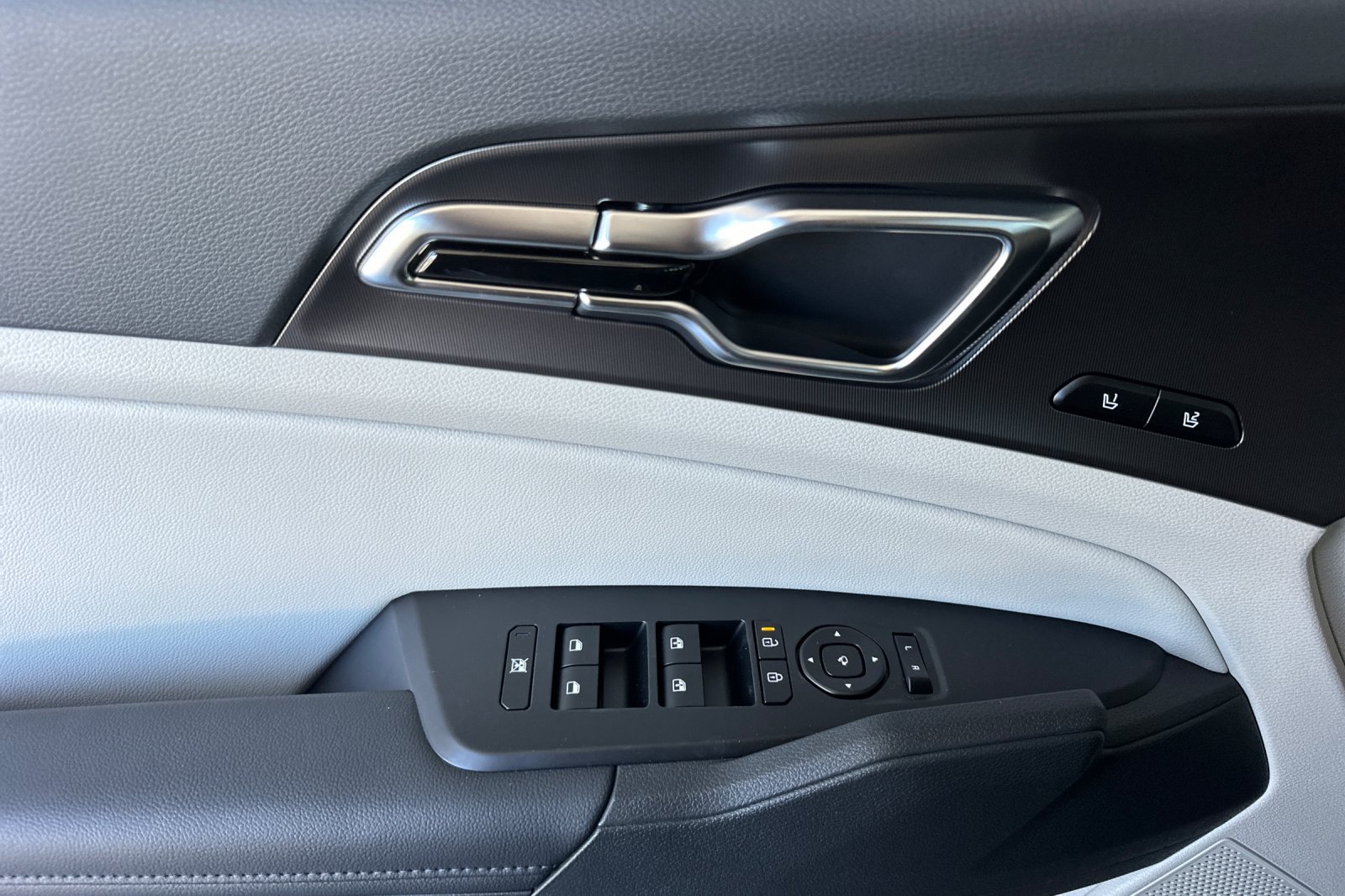 New 2027 Kia Sportage SX Prestige AWD/4WD image 11