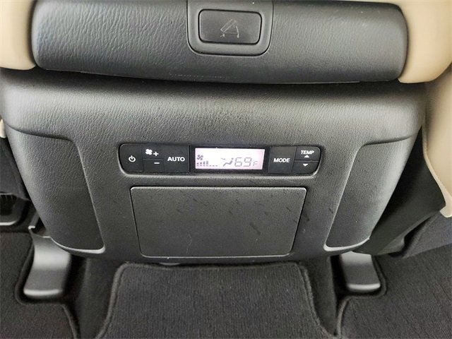 Used 2024 Nissan Armada SL w/ Captain's Chairs Package image 38