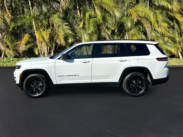 Used 2024 Jeep Grand Cherokee L Altitude image 8