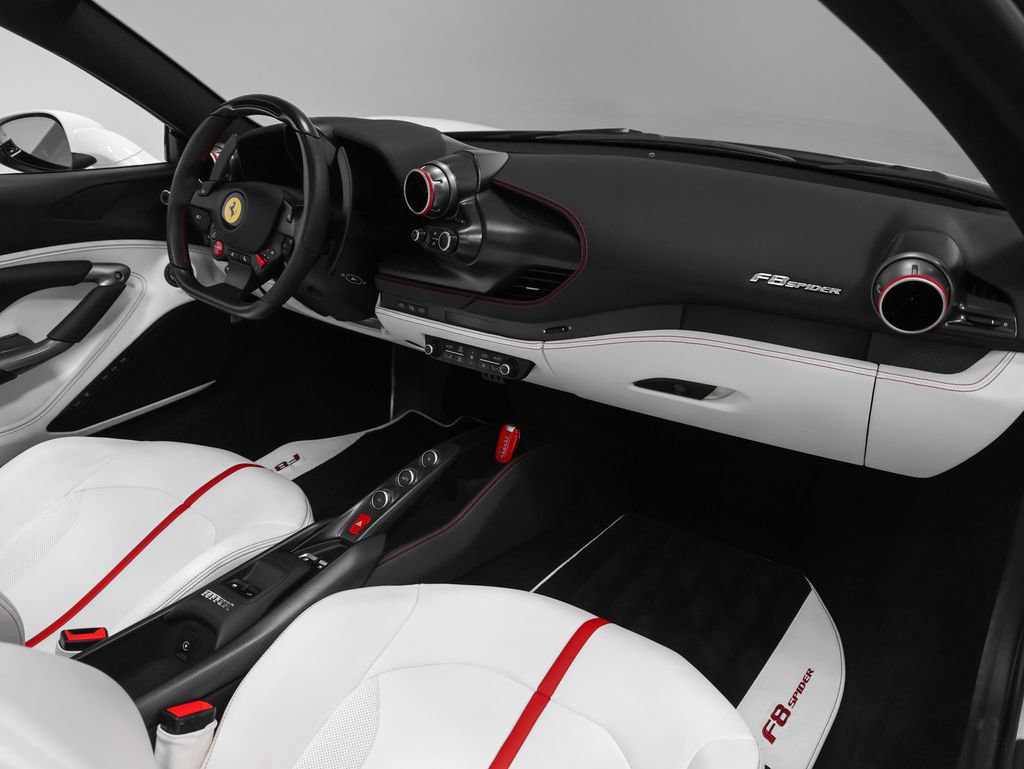 Certified 2022 Ferrari F8 Tributo RWD image 30