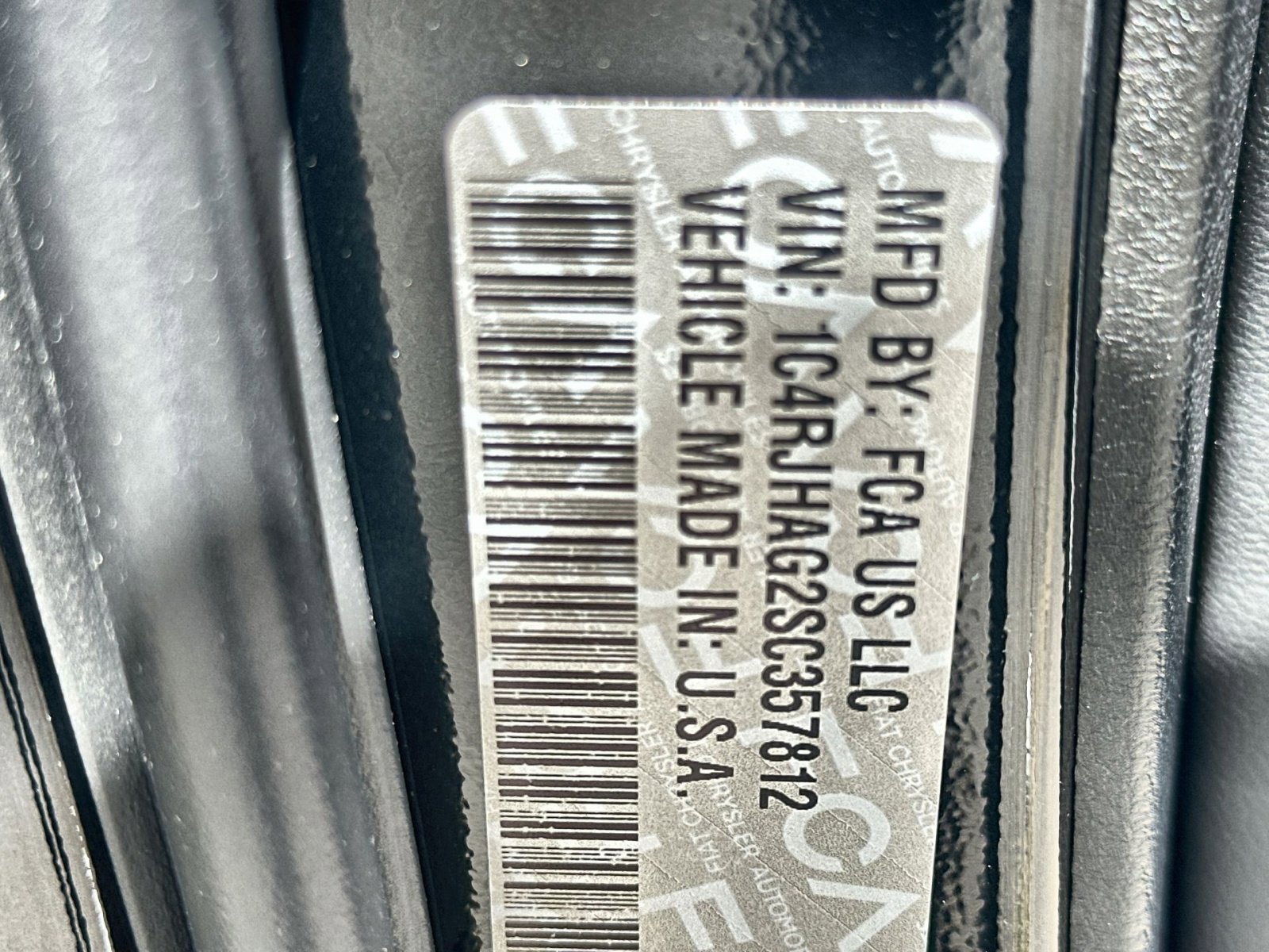 New 2025 Jeep Grand Cherokee Laredo w/ Luxury Tech Group I image 28