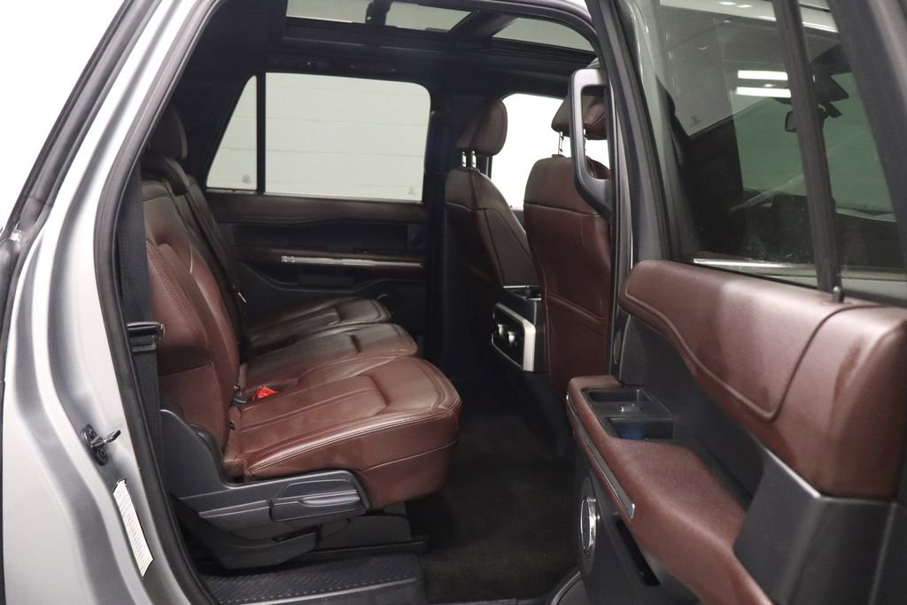 Used 2022 Ford Expedition Max Limited image 18