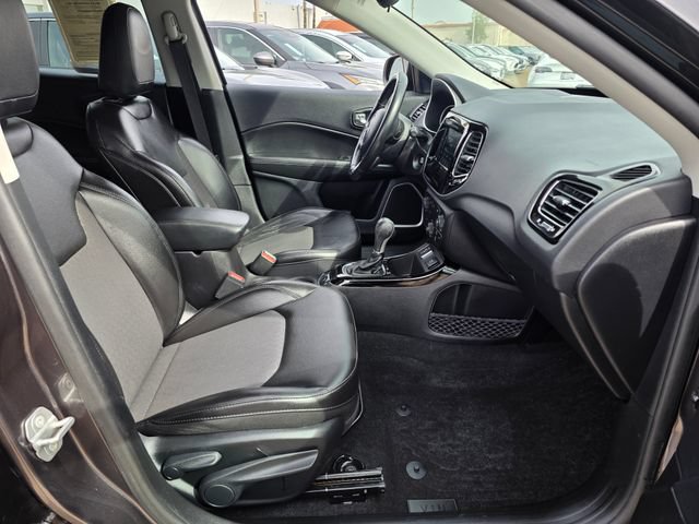 Used 2020 Jeep Compass Latitude FWD image 10