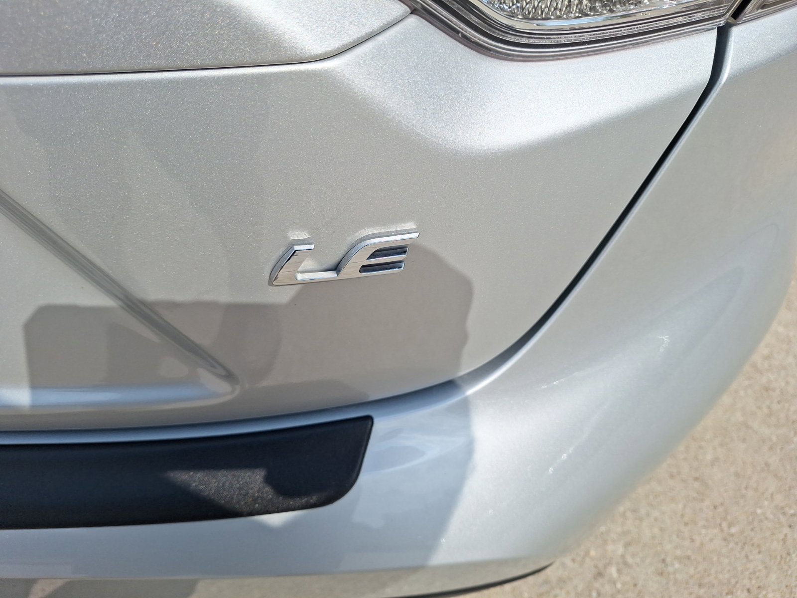 Used 2025 Toyota Corolla LE FWD image 12
