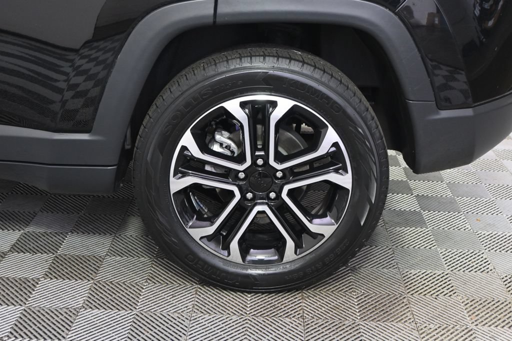 Used 2024 Jeep Compass Limited AWD/4WD image 20