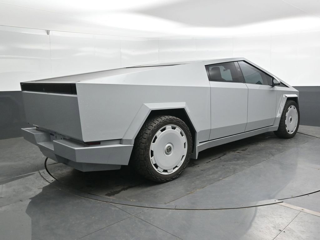 Used 2024 Tesla Cybertruck AWD Crew Cab image 3