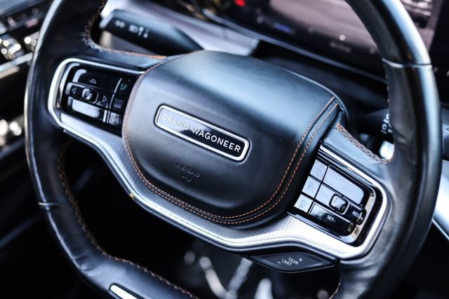 Used 2022 Jeep Grand Wagoneer Series III w/ Flexible Seating Group AWD/4WD image 39