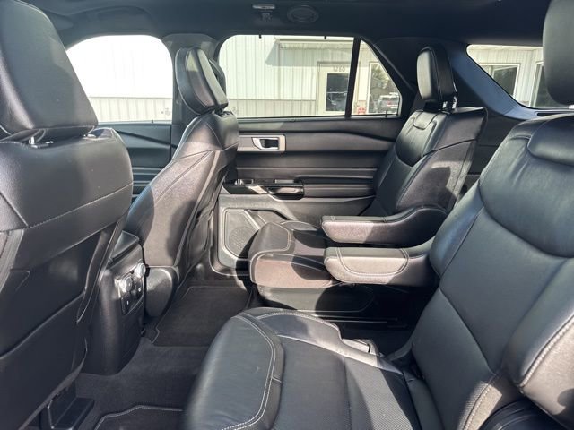 Used 2022 Ford Explorer ST w/ ST Street Pack image 13