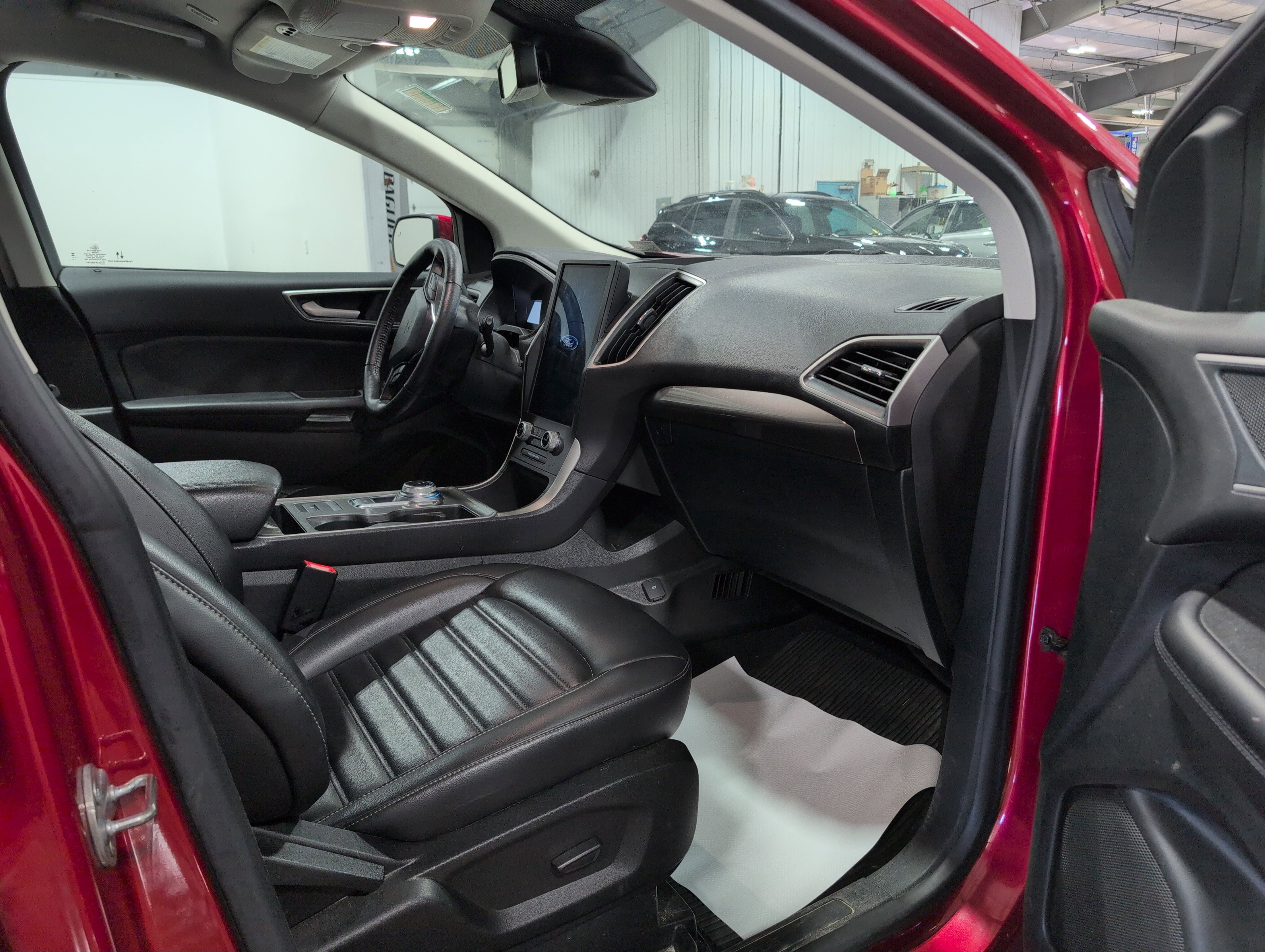 Used 2023 Ford Edge SEL w/ Convenience Package AWD/4WD image 12
