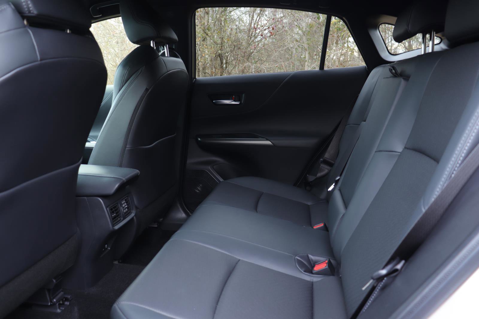 Used 2021 Toyota Venza Limited image 13