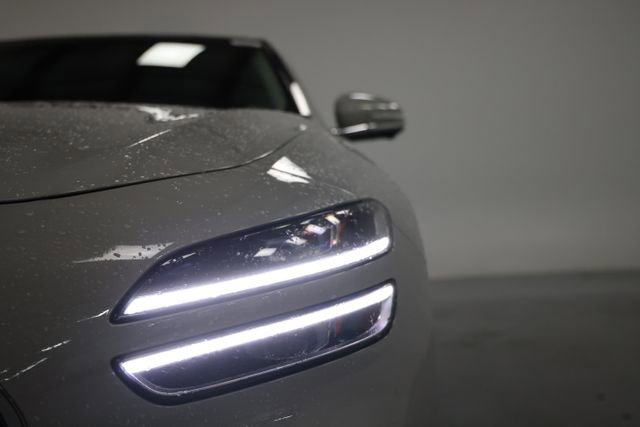 Used 2026 Genesis G70 2.5T Prestige image 3