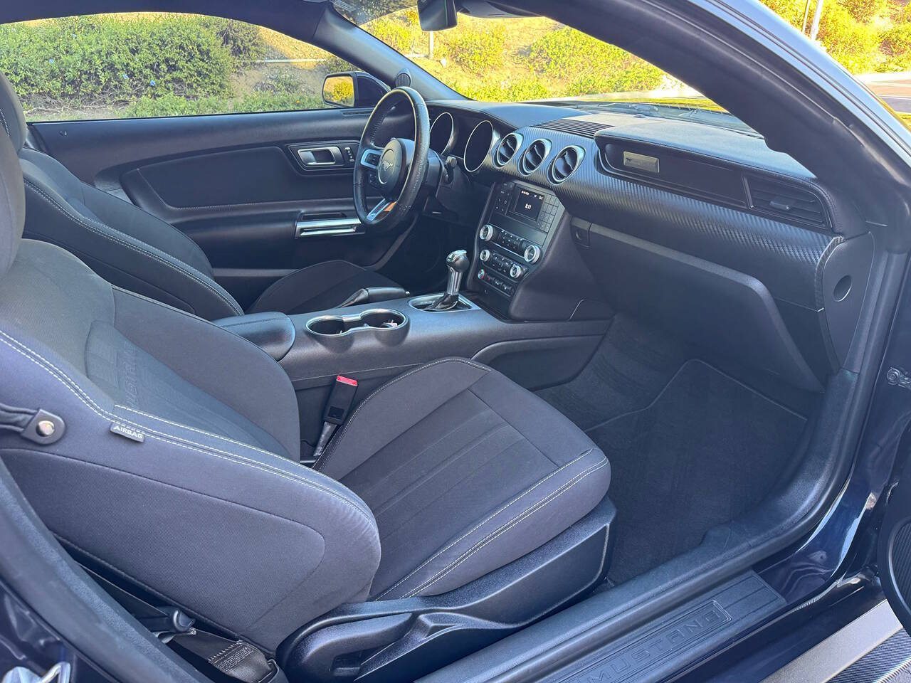 Used 2021 Ford Mustang Coupe RWD image 9