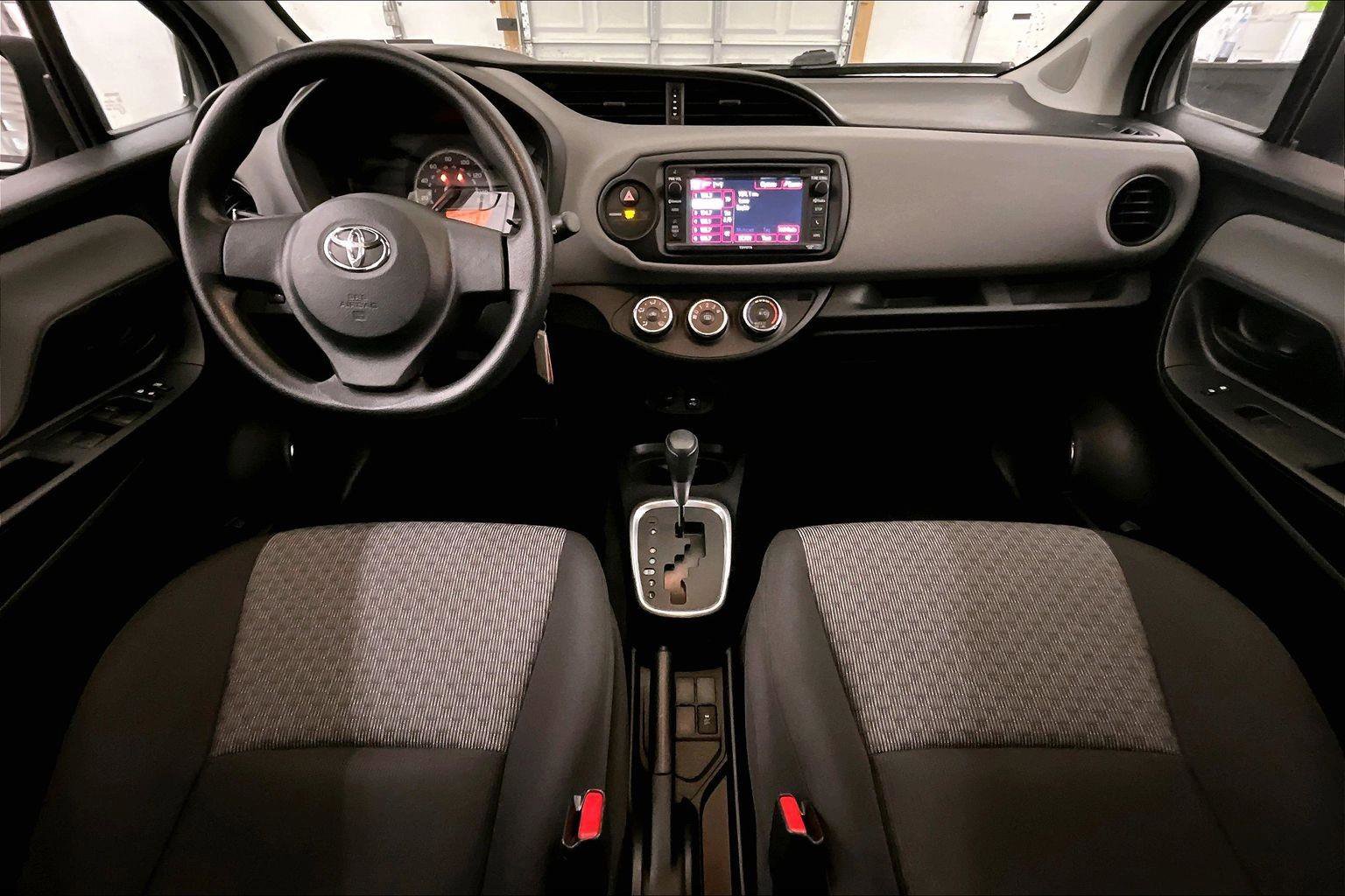 Used 2016 Toyota Yaris LE image 14