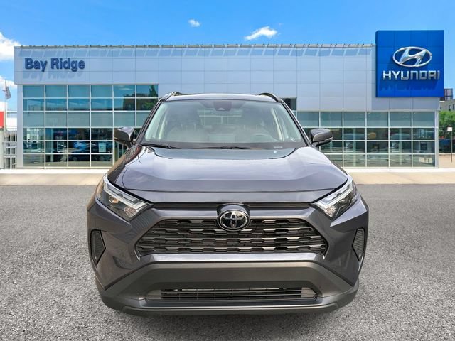 Used 2025 Toyota RAV4 XLE AWD/4WD image 11