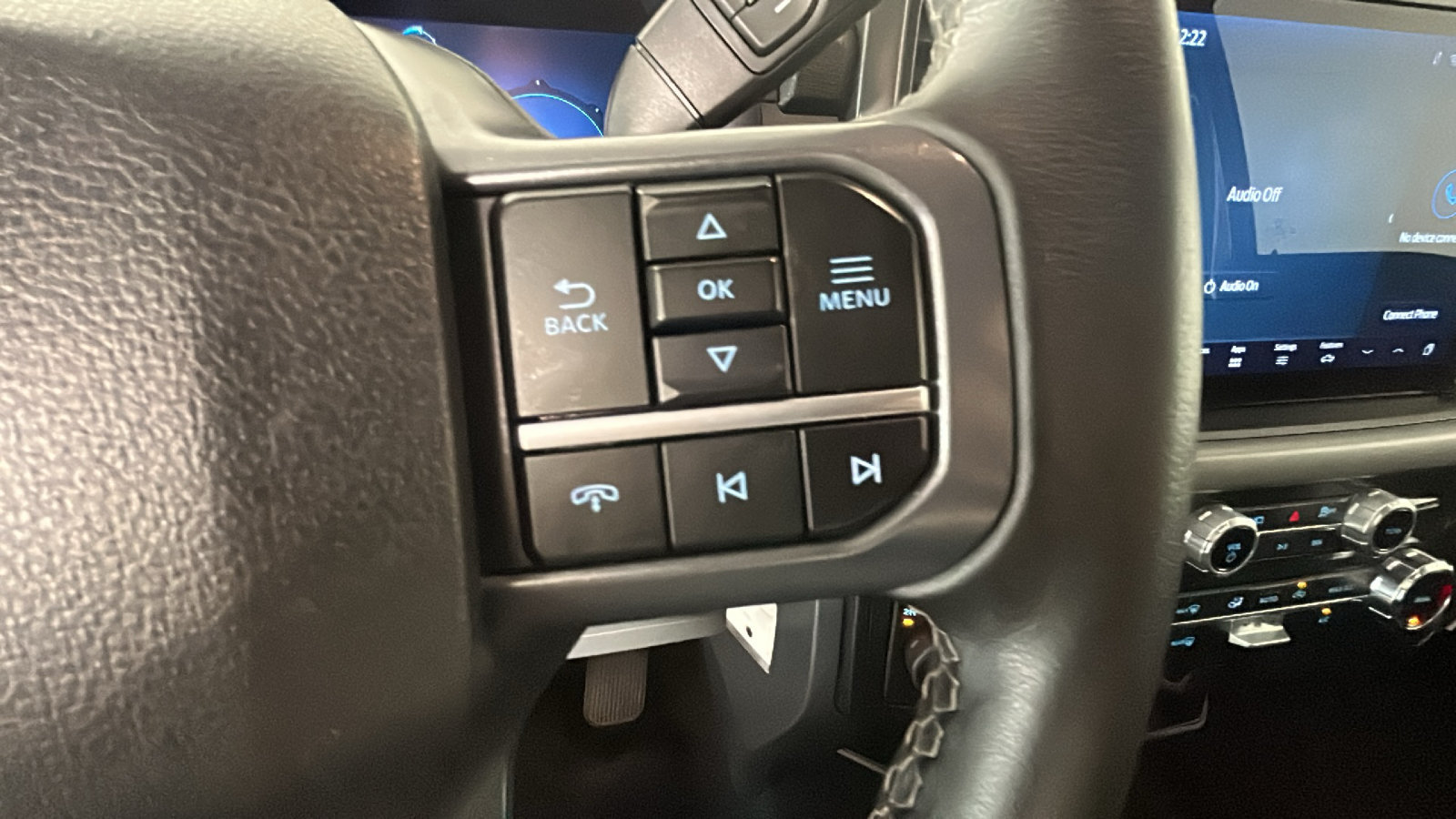 Used 2025 Ford F150 XLT w/ Equipment Group 301A Standard AWD/4WD image 19