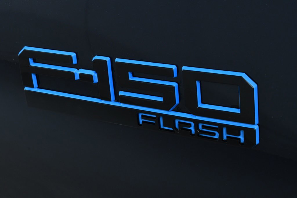 New 2025 Ford F150 Lightning Flash image 21