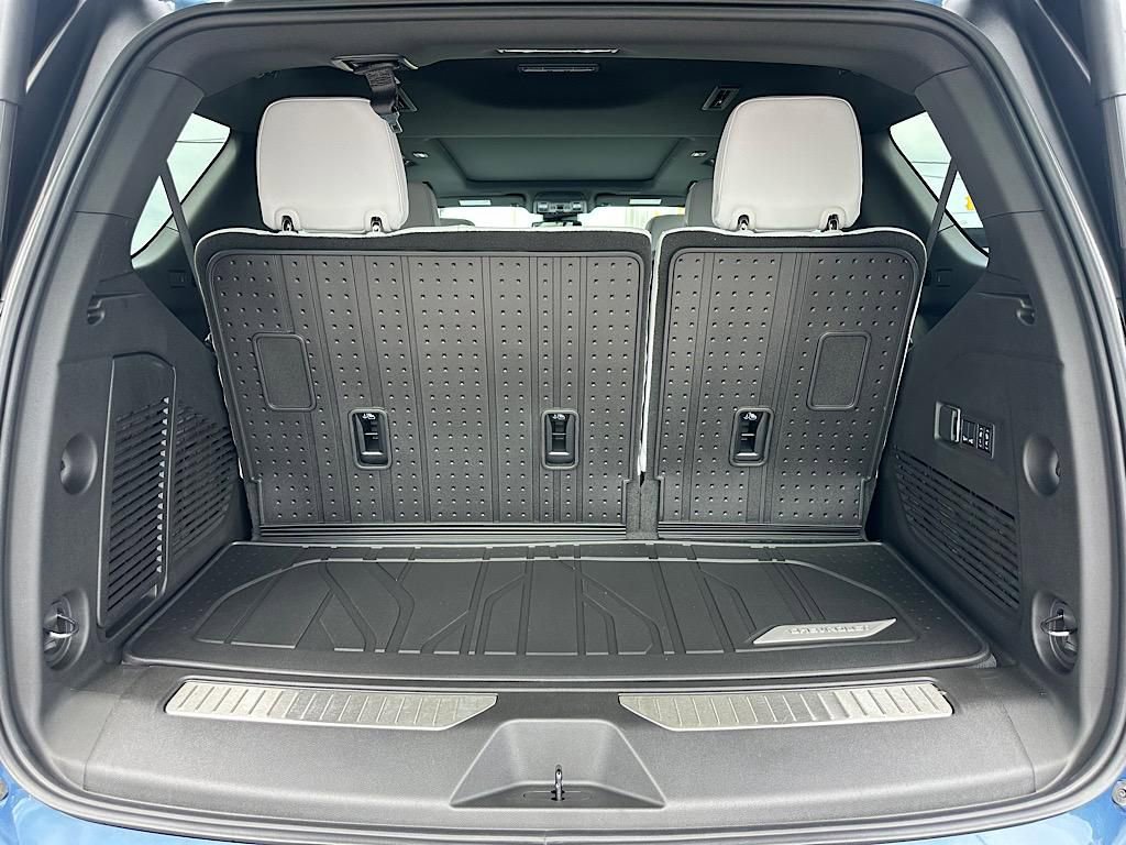 New 2025 Chevrolet Tahoe Premier w/ Sun And Tow Package image 9