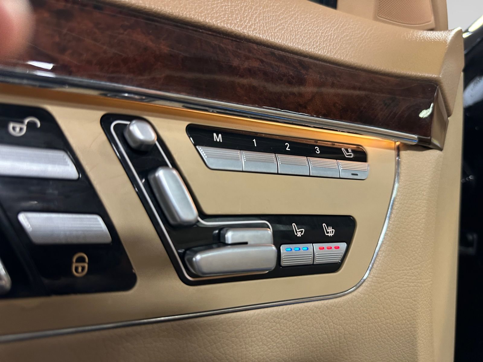 Used 2013 Mercedes-Benz S 550 image 35