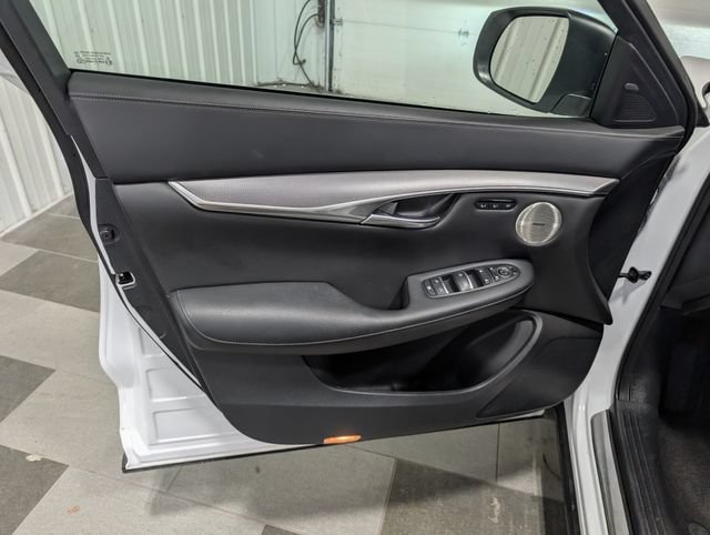 Used 2023 INFINITI QX50 Luxe AWD/4WD image 13