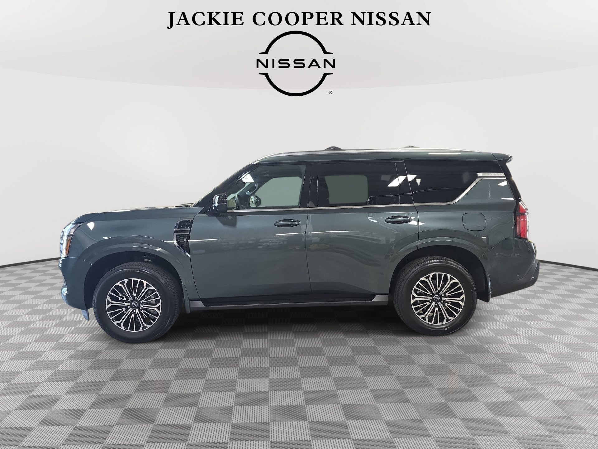 New 2026 Nissan Armada SL w/ Captain's Chari Seat Package AWD/4WD image 8