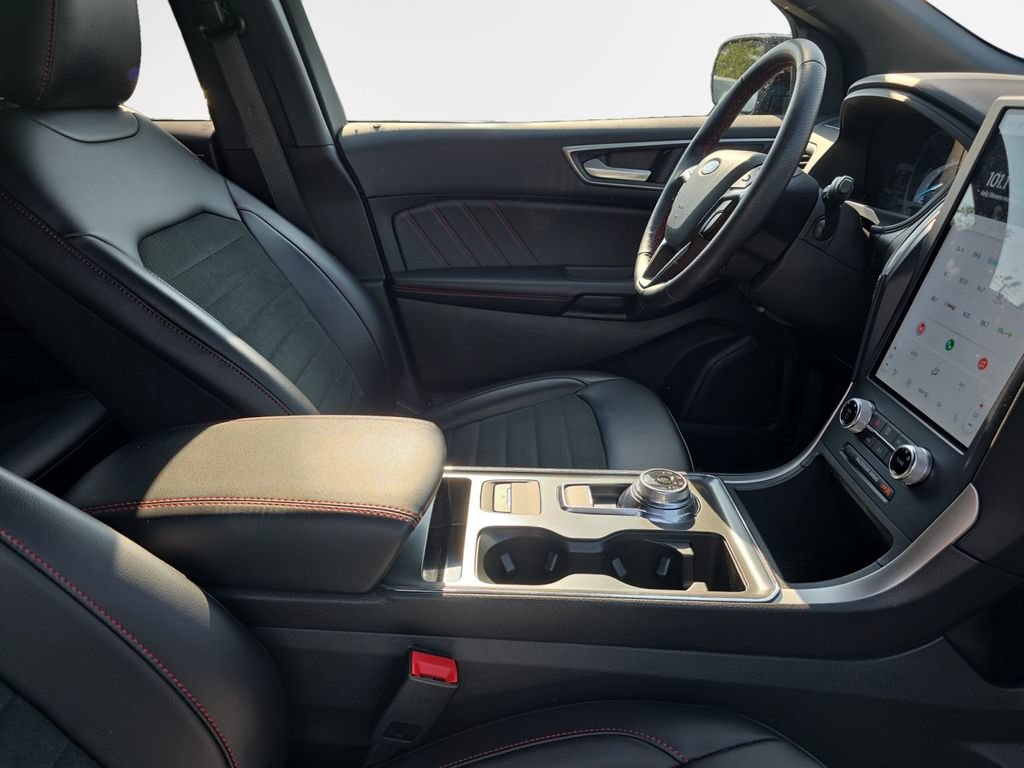 Used 2023 Ford Edge ST-Line AWD/4WD image 24