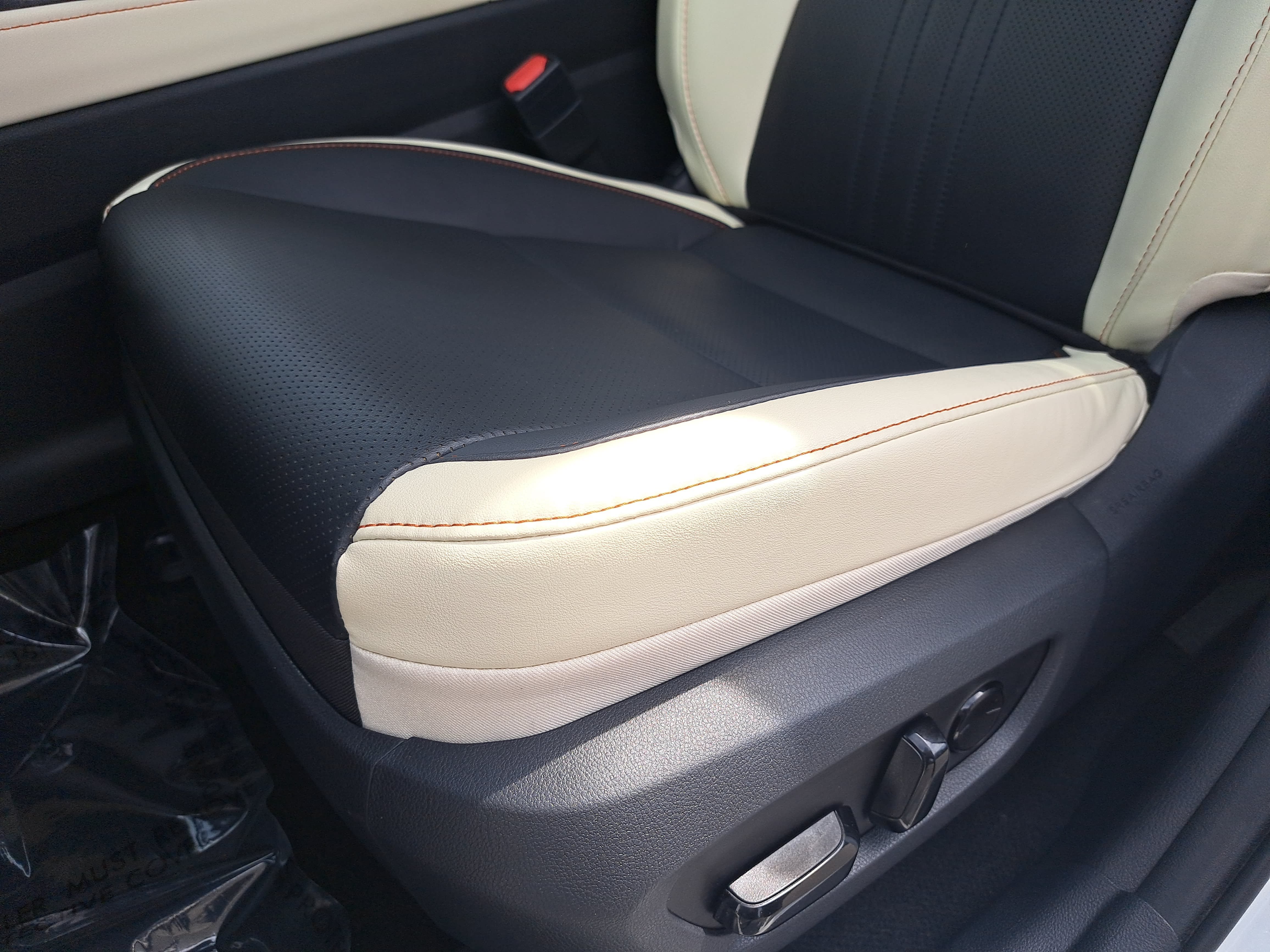 Used 2024 Lexus NX 250 FWD w/ Towing Package (2000 Lbs) image 30