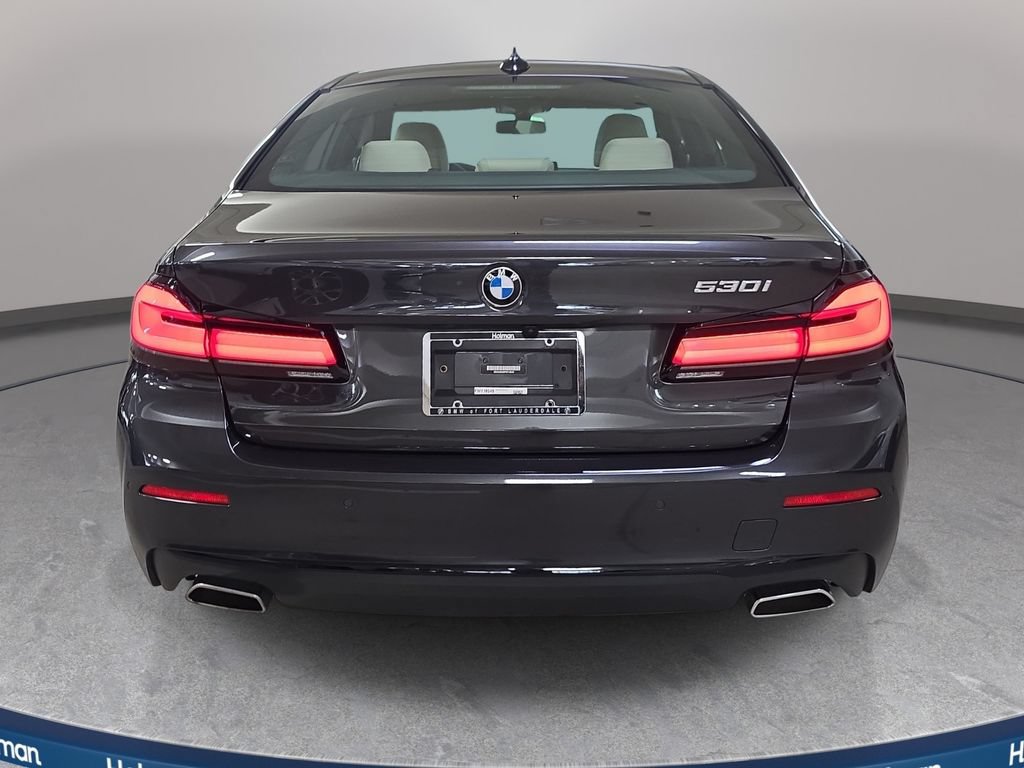 Used 2023 BMW 530i w/ Convenience Package RWD image 8