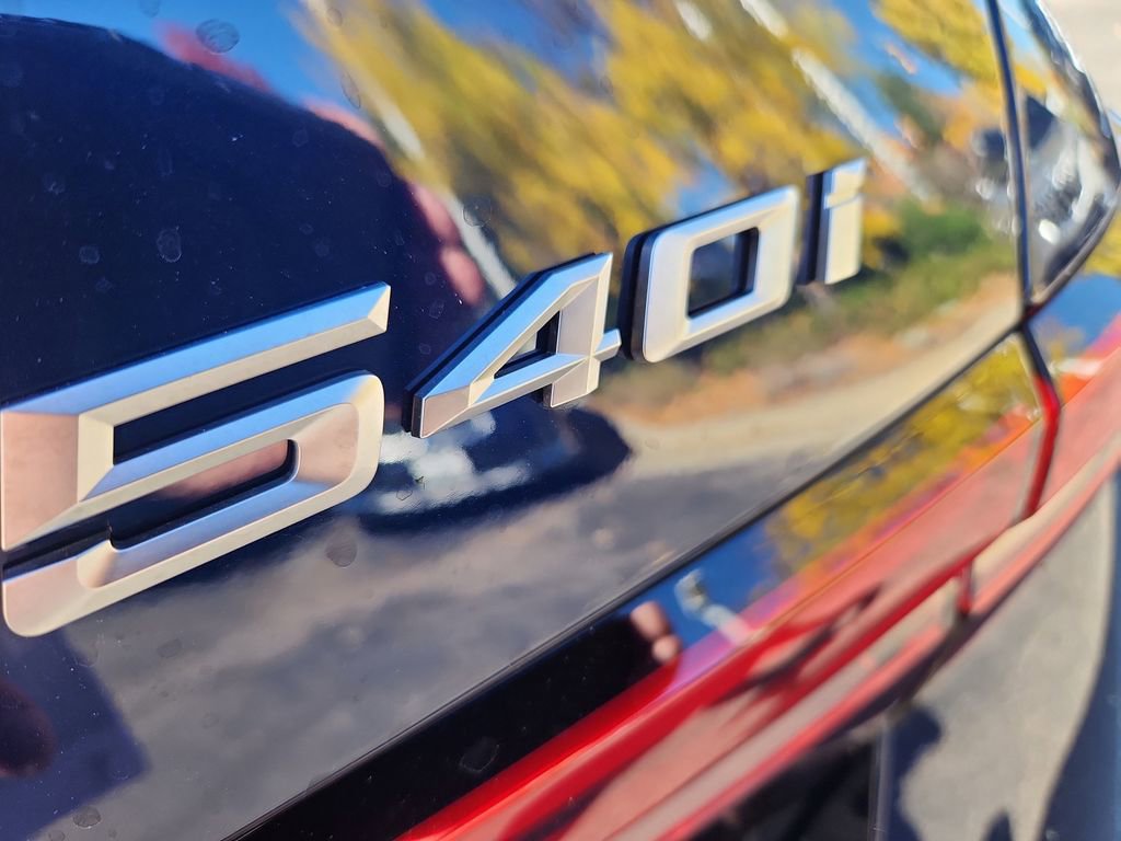 New 2026 BMW 540i xDrive w/ M Sport Package image 13