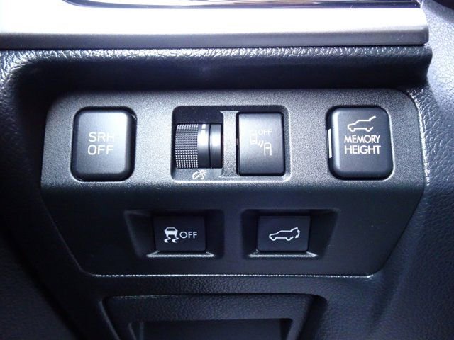 Used 2018 Subaru Forester 2.5i Touring w/ Popular Package #3B image 23