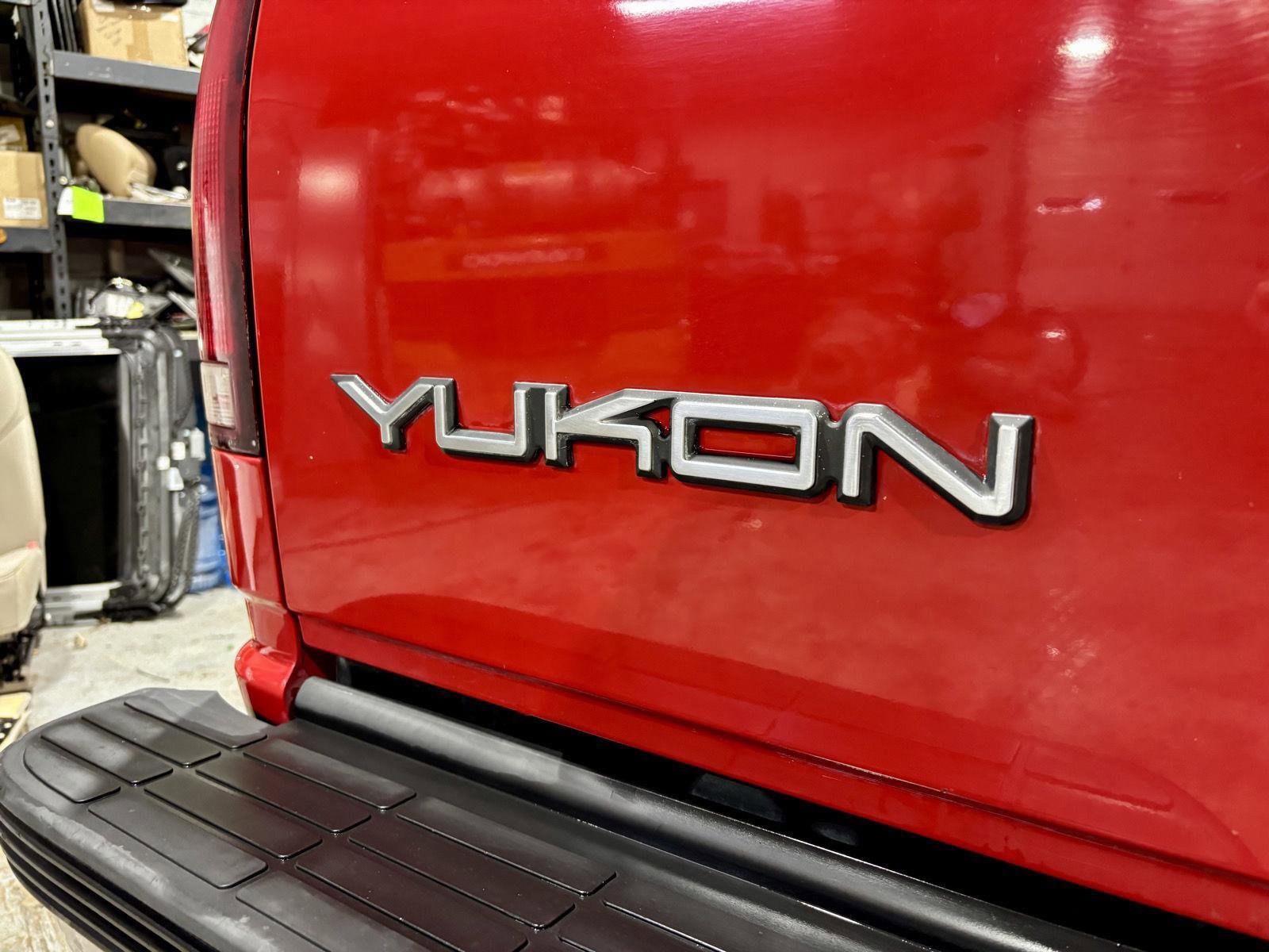 Used 1992 GMC Yukon 4WD 2-Door image 16