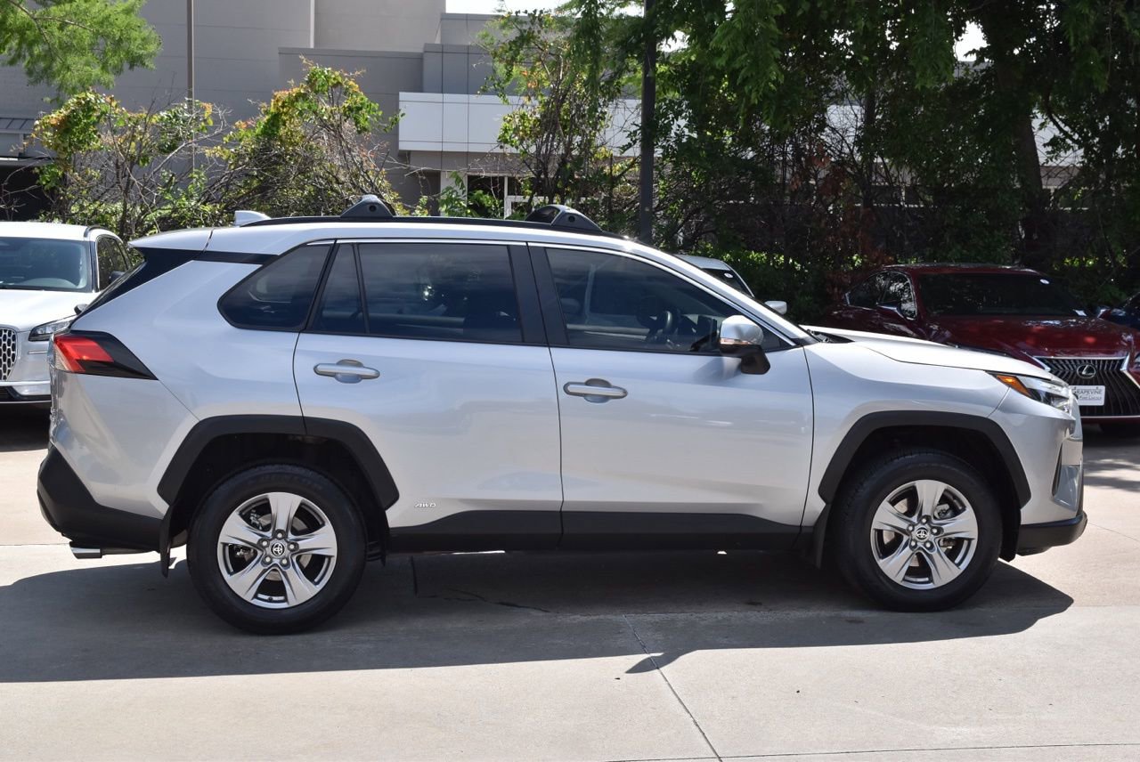 Used 2023 Toyota RAV4 XLE w/ Convenience Package AWD/4WD image 6