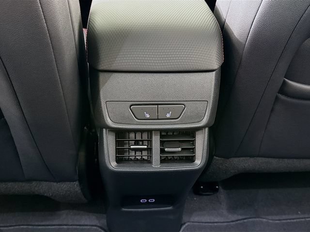 New 2026 Chevrolet Equinox RS w/ Convenience Package III FWD image 29