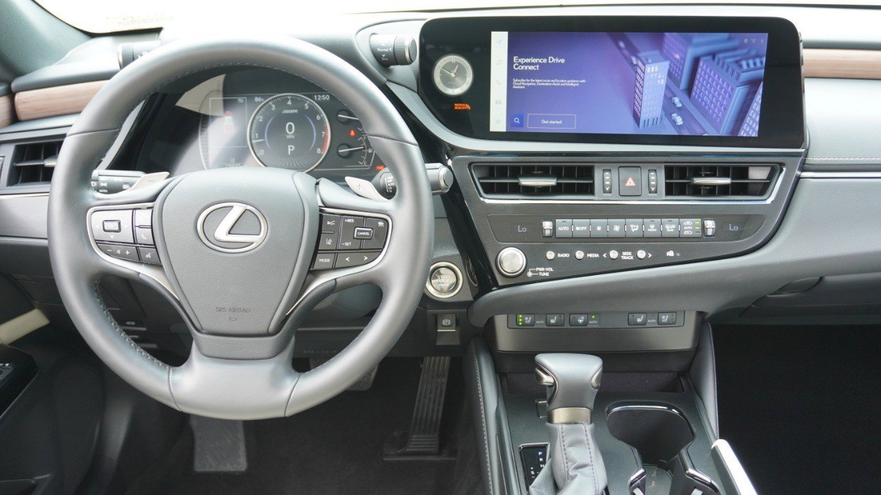 Certified 2023 Lexus ES 350 w/ Premium Package image 29