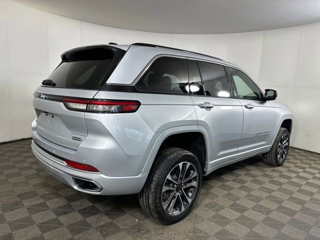 Used 2023 Jeep Grand Cherokee Overland image 3