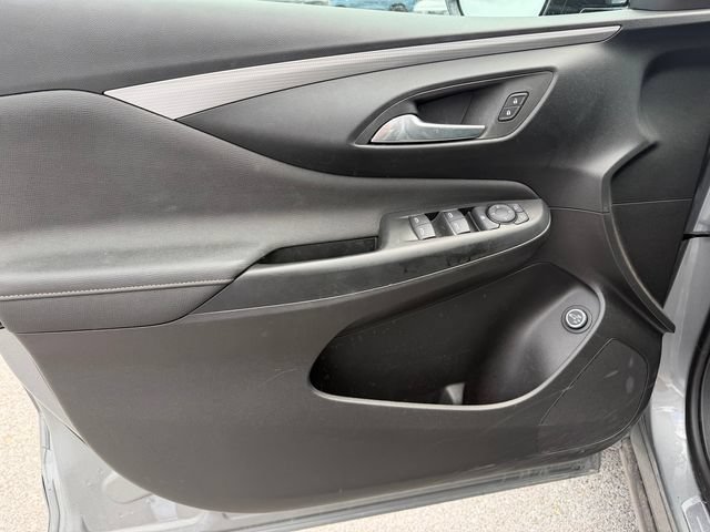 Used 2025 Buick Envista Avenir FWD image 11
