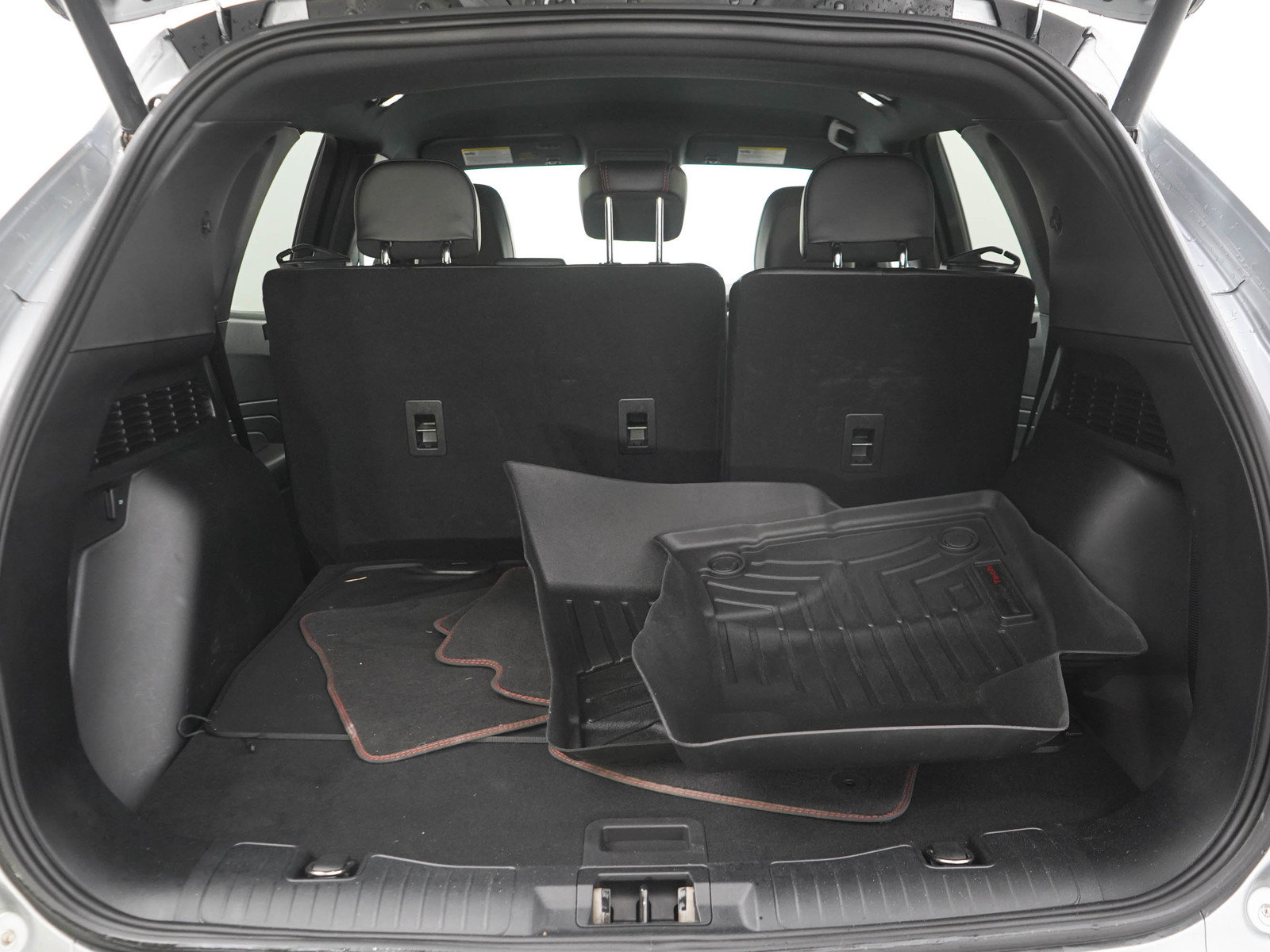 Used 2023 Ford Escape ST-Line Elite w/ Premium Technology Package AWD/4WD image 9