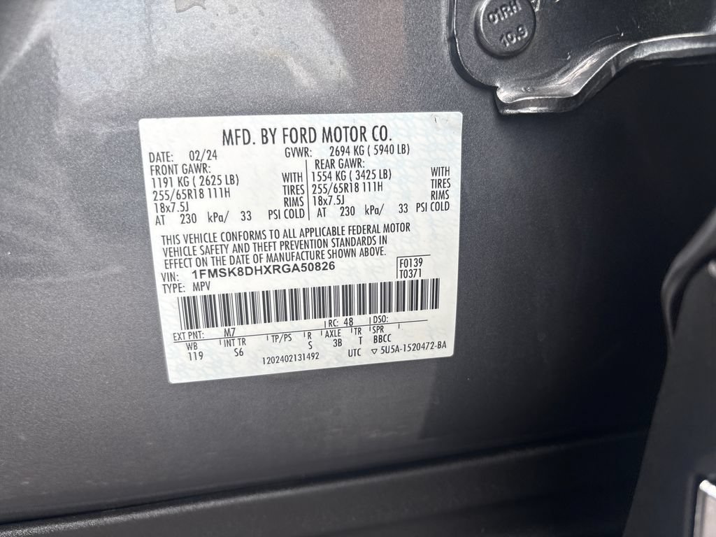 Used 2024 Ford Explorer XLT w/ Equipment Group 202A AWD/4WD image 24