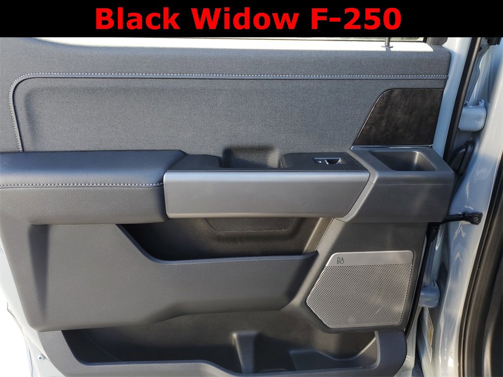 New 2026 Ford F250 Lariat w/ Black Appearance Package image 8