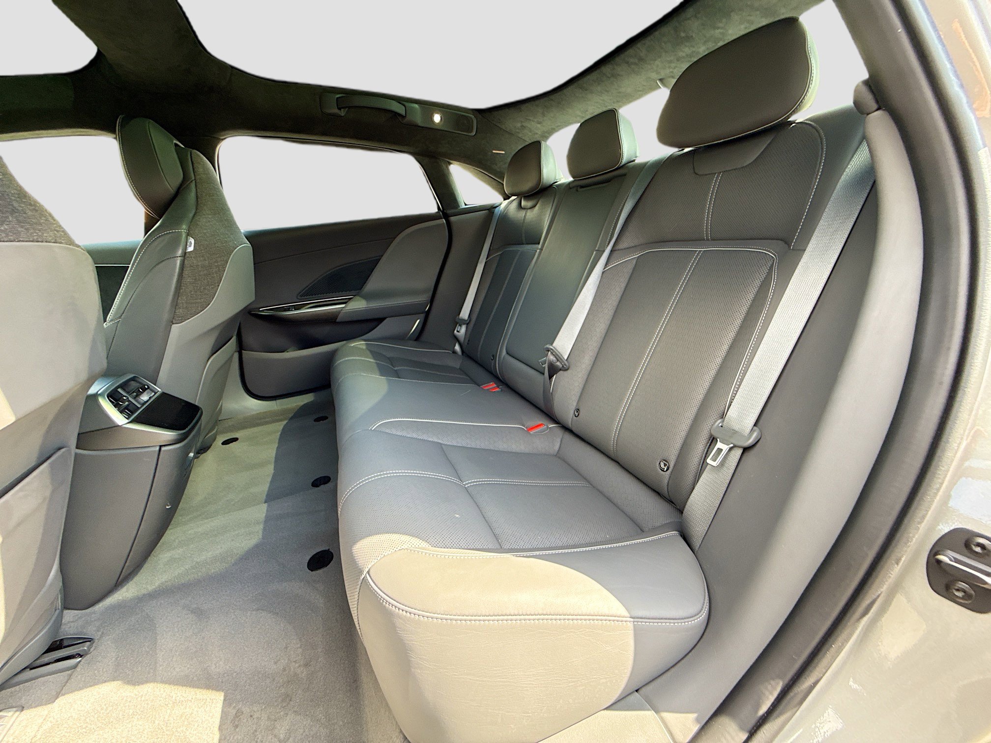 Used 2023 Lucid Air Grand Touring AWD/4WD image 20