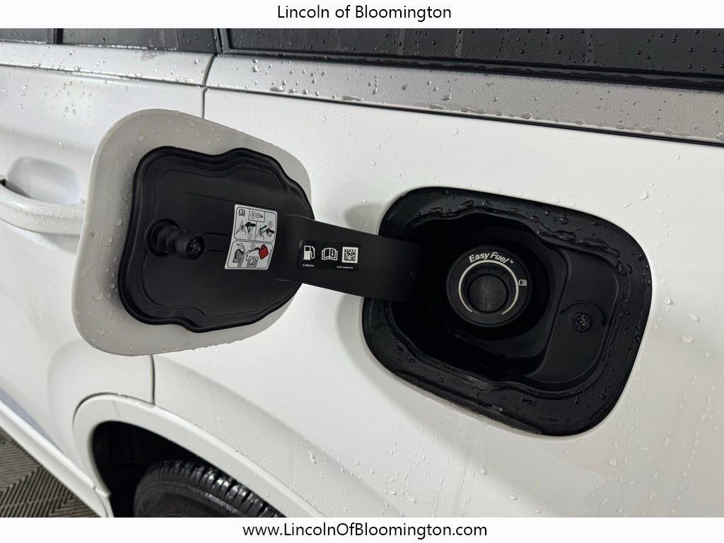 Certified 2025 Lincoln Aviator Black Label image 17