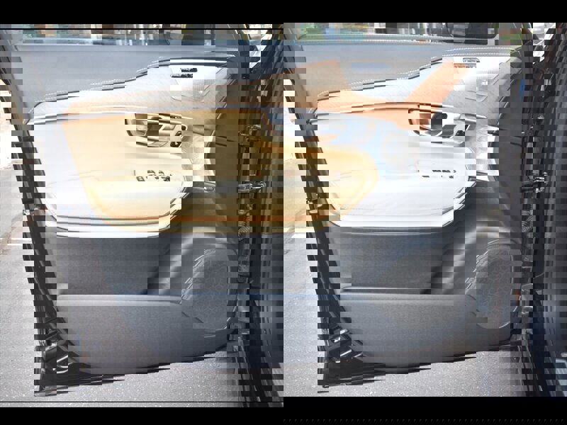 Used 2017 Volvo XC90 T8 Inscription w/ Luxury Package image 15