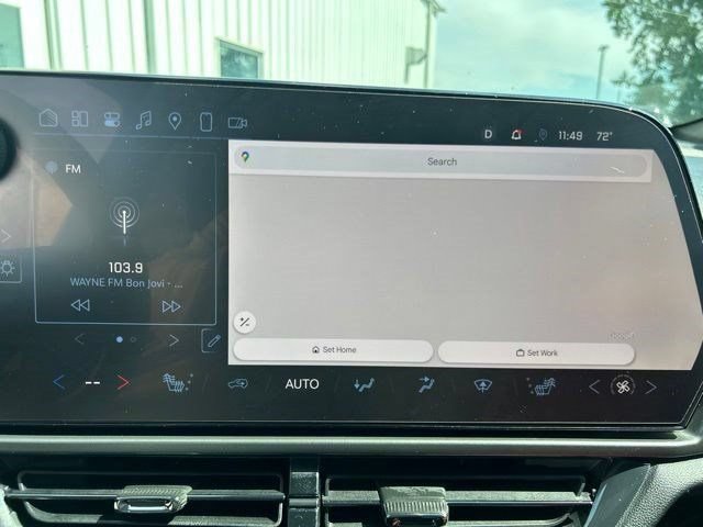Used 2025 Chevrolet Equinox EV RS FWD image 25