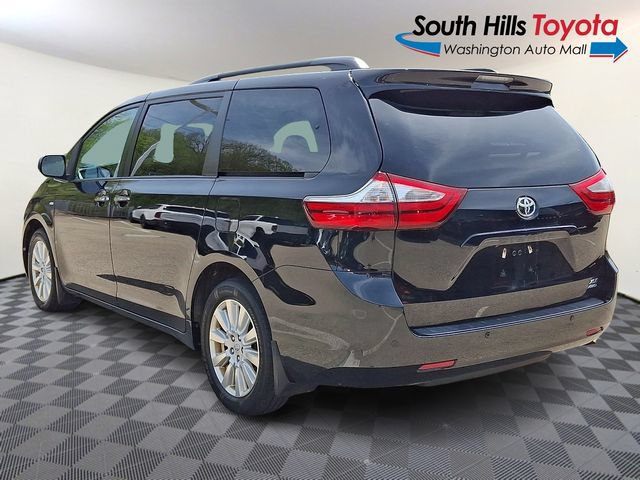 Used 2017 Toyota Sienna XLE AWD/4WD image 4