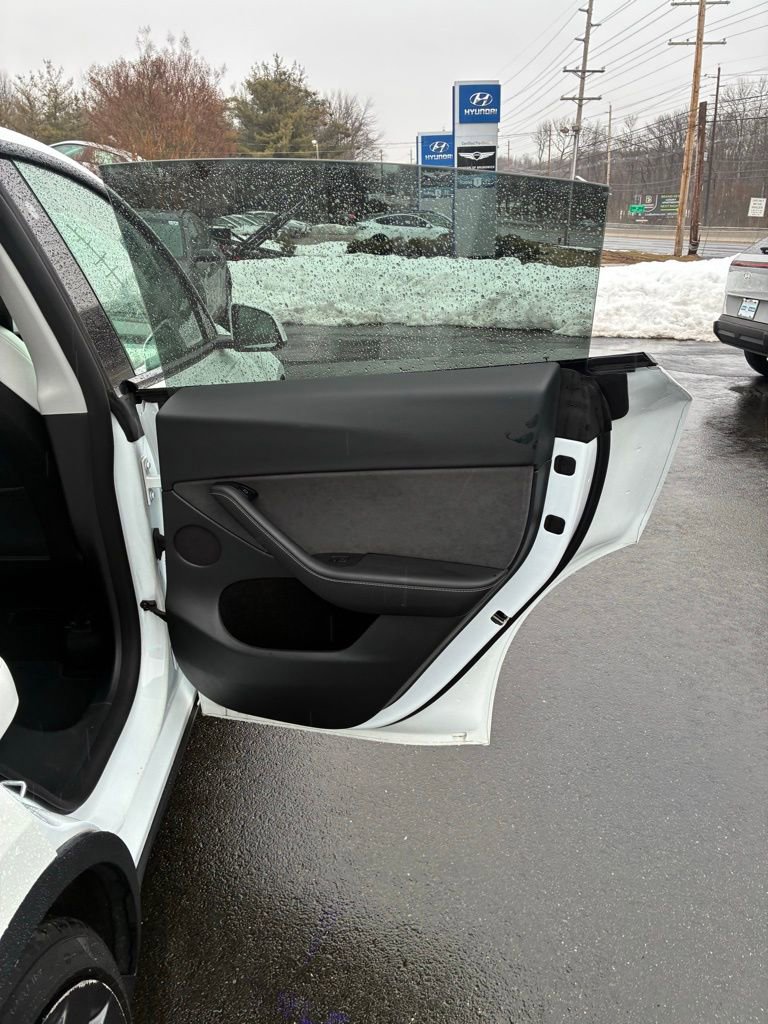 Used 2022 Tesla Model Y Performance image 40