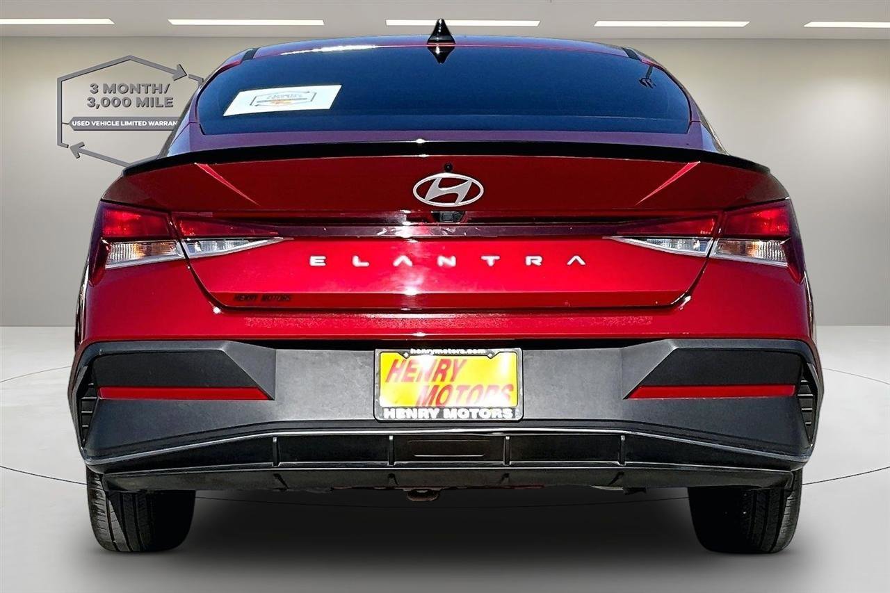Used 2025 Hyundai Elantra Sport FWD image 6