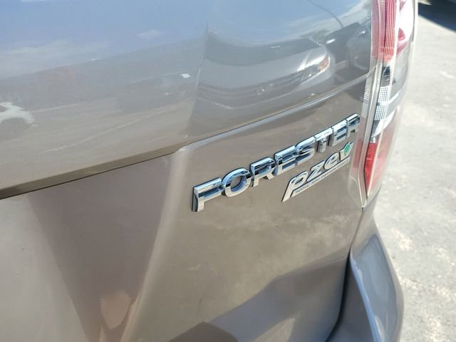 Used 2015 Subaru Forester 2.5i w/ Alloy Wheel Package AWD/4WD image 8