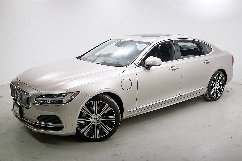 Certified 2024 Volvo S90 T8 Ultimate image 3